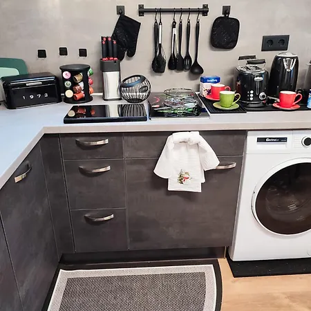 Appartement Glanzexperts Auszeit Bei Berlin Balkon Kicker & Disneyplus Zossen