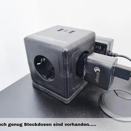 Glanzexperts Auszeit Bei Berlin Balkon Kicker & Disneyplus Zossen
