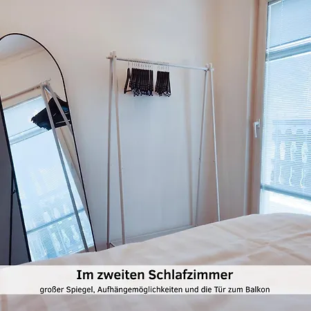Appartement Glanzexperts Auszeit Bei Berlin Balkon Kicker & Disneyplus Zossen