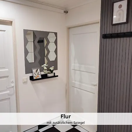 Appartement Glanzexperts Auszeit Bei Berlin Balkon Kicker & Disneyplus