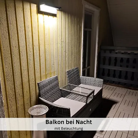 Glanzexperts Auszeit Bei Berlin Balkon Kicker & Disneyplus Appartement Zossen