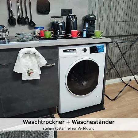 Glanzexperts Auszeit Bei Berlin Balkon Kicker & Disneyplus * Zossen