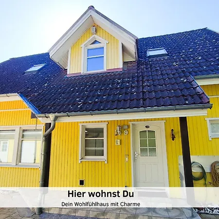 Glanzexperts Auszeit Bei Berlin Balkon Kicker & Disneyplus Appartement Zossen